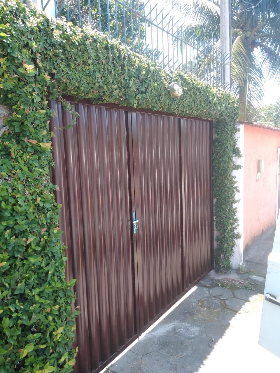 Portão de alumínio com pintura eletrostática